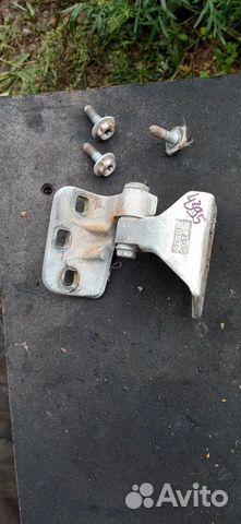 Мерседес актрос петля двери верхняя