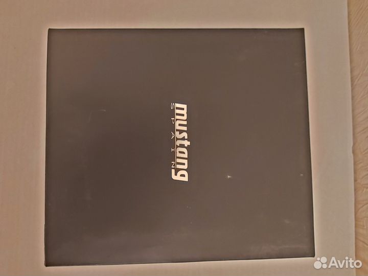 Подарочный набор фляжка и стопки Mustang