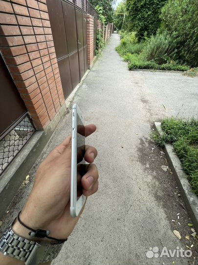 iPhone 6s 64gb
