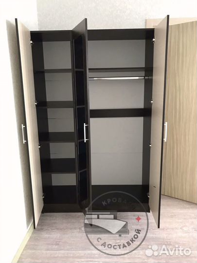 Шкаф распашной