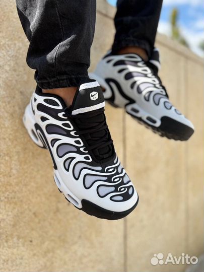 Nike Air Max Plus Drift ‘White and Black'