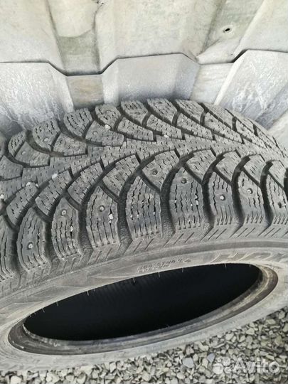 Nokian Tyres Hakkapeliitta 4 195/60 R15