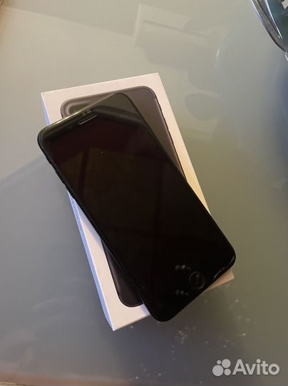 Телефон iPhone 7 plus