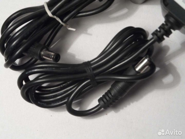 Источниктока12В2А