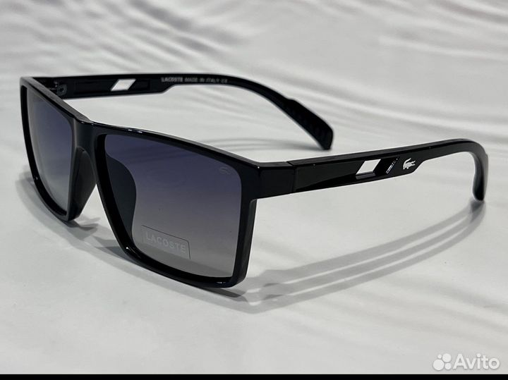 Солнцезащитные очки мужские Lacoste