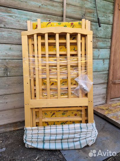 Детская кровать с матрасом для новорожденных бу