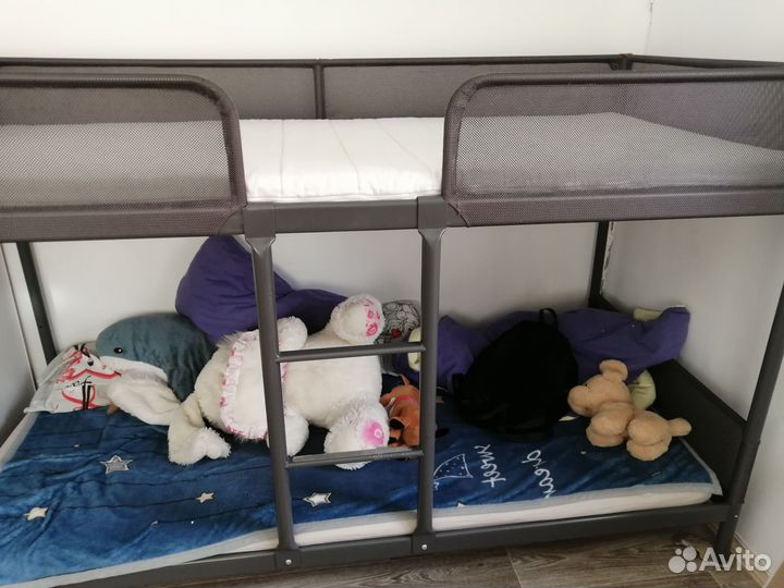 Двухъярусная кровать металлическая бу