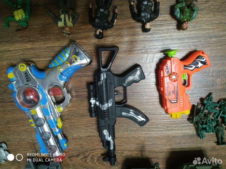 Игрушки военной тематики