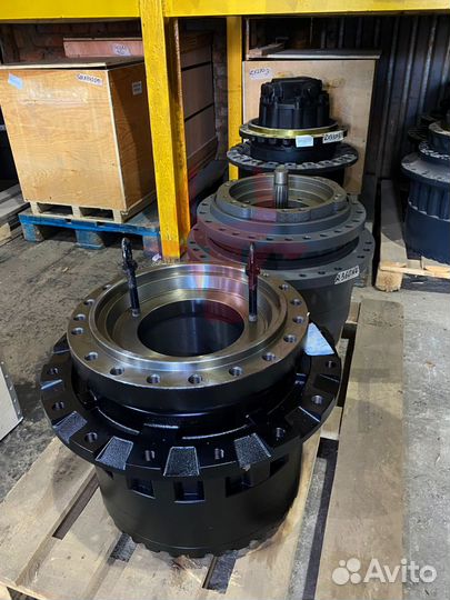 Редуктор хода Hitachi ZX130-AMS 9181123