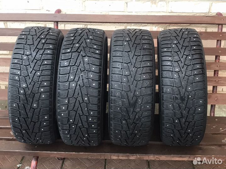 Roadstone Winguard WinSpike 195/55 R15 89T