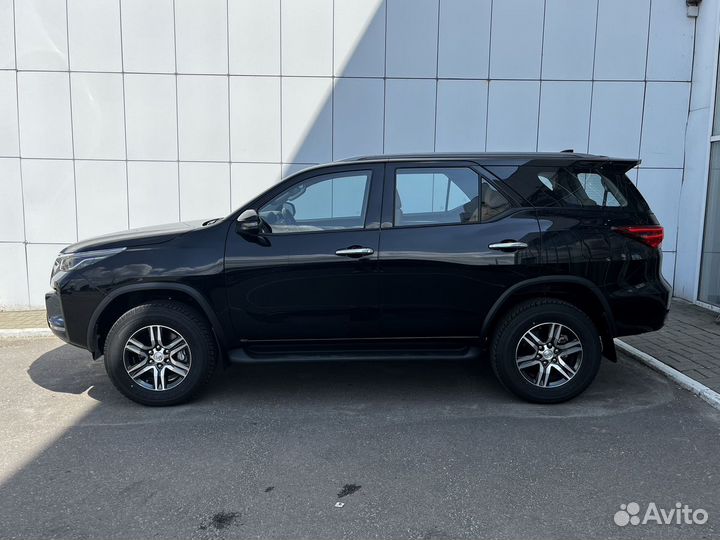 Toyota Fortuner 2.4 AT, 2023, 51 км