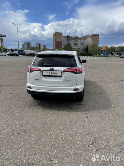 Toyota RAV4, 2017