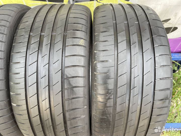 Goodyear EfficientGrip Performance 225/40 R18