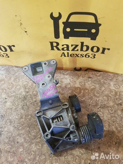 Кронштейн генератора Volvo V50 2.4 2004