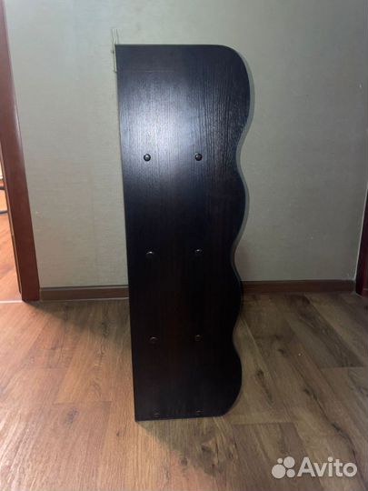 Полка книжная настенная