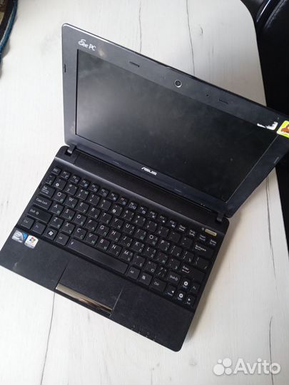 Продаю нетбук