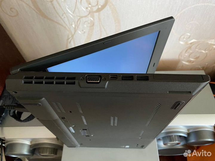 Ноутбук asus