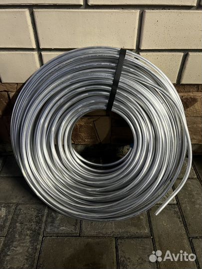 Кронштейн для кондиционера и трубка