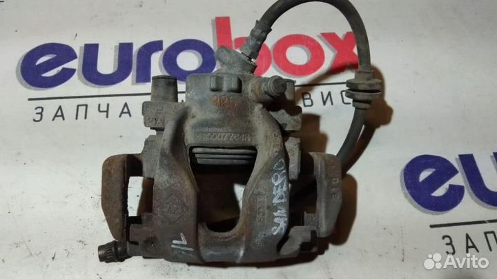 Суппорт передний левый Renault Sandero 2014