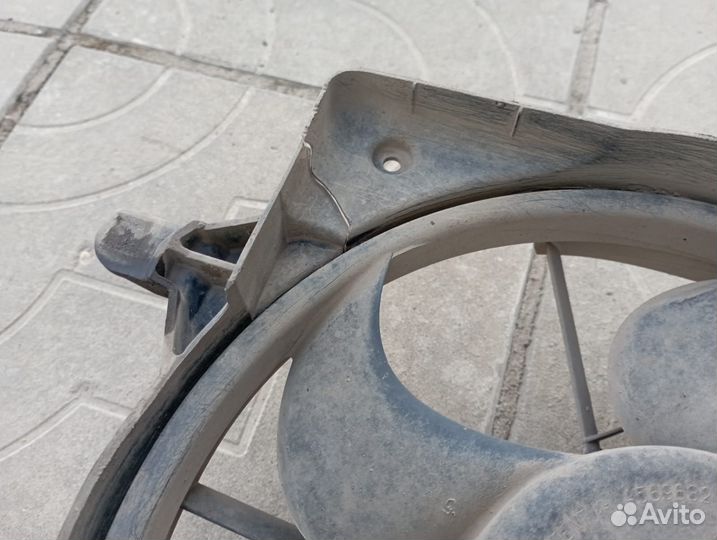 Диффузор радиатора Ford Focus 1 хетчбек 5дв. 1.4