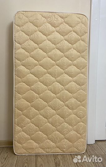Детский матрас (б/у) в отличном состоянии