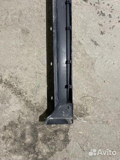 Накладка на порог land cruiser 200 левая