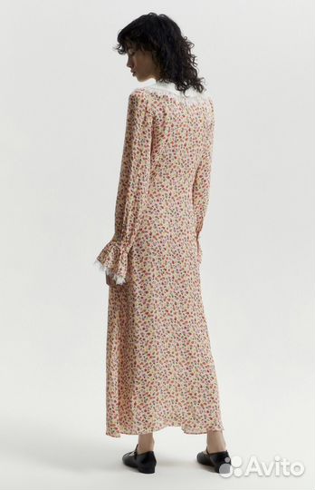 Платье Lime с воротником новое