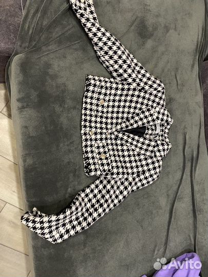 Пиджак укороченый новый