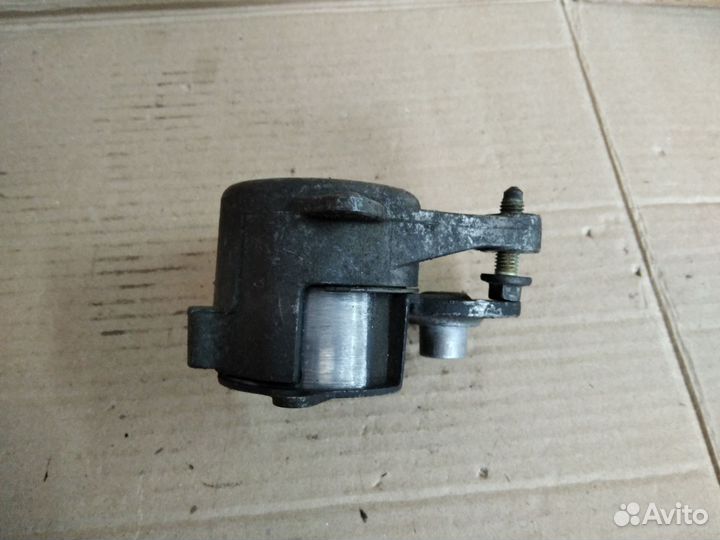 Натяжитель ремня Peugeot Citroen