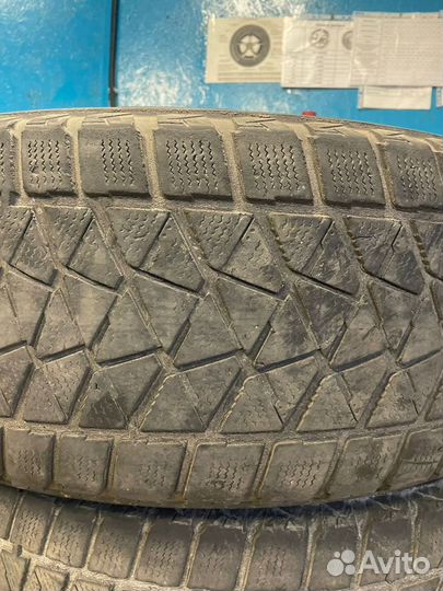 Bridgestone Blizzak DM-V2 255/60 R18