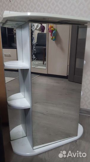 Зеркало шкаф в ванную