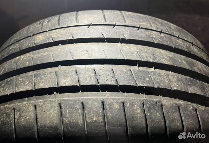 Michelin Pilot Super Sport 275/35 R19