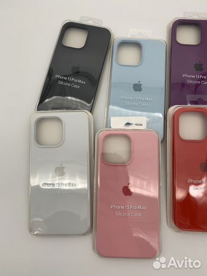 Силиконовый чехол на iPhone 15 Pro и 15 Pro Max