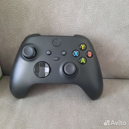 Джойстик xbox series чёрный
