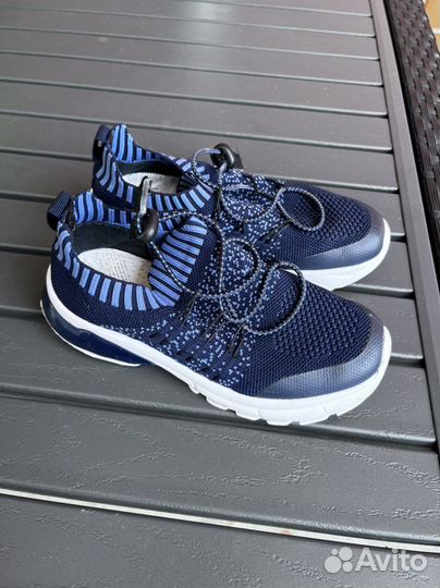 Кроссовки kapika