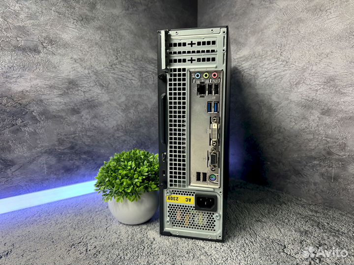 Миниатюрный компьютер 4 ядра/8 RAM/256 SSD