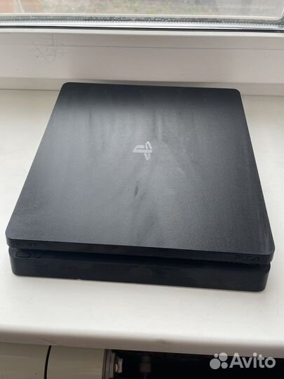 Игровая приставка ps4