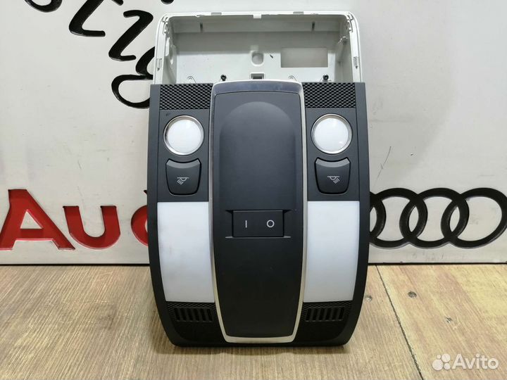 Плафон audi q7 4l