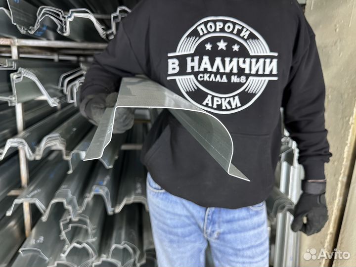 Порог Ford Escape 1 кузовной правый