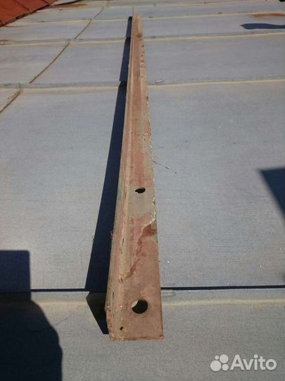 Уголок металлический