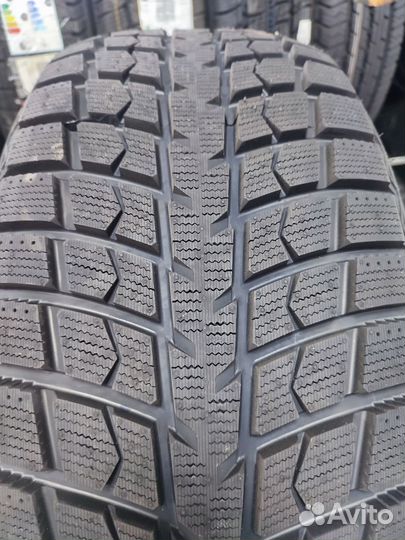 Leao Winter Defender Ice I-15 SUV 255/45 R19