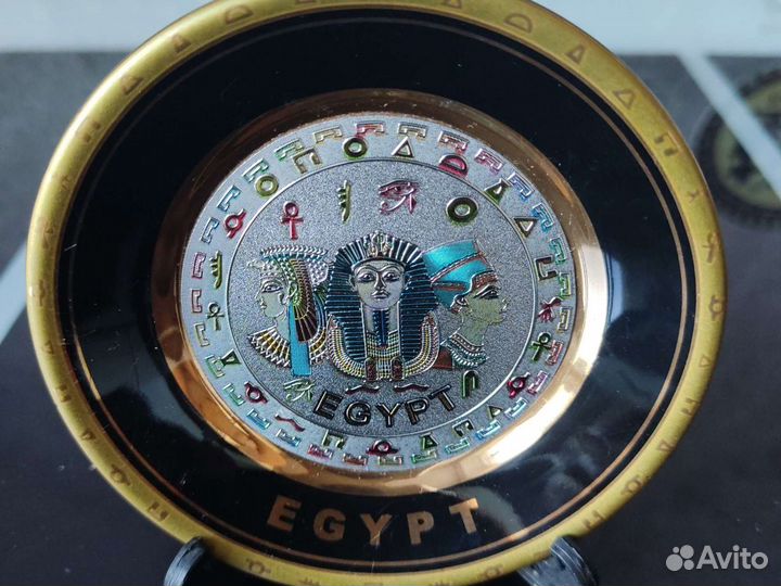 Настенная тарелка декоративная