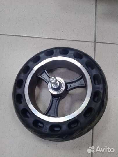 Колесо для электросамоката