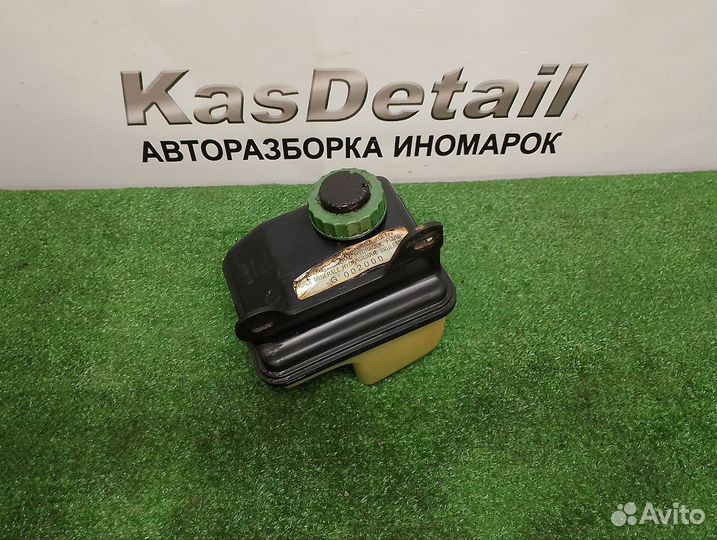 Бачок гур Audi 80 B3