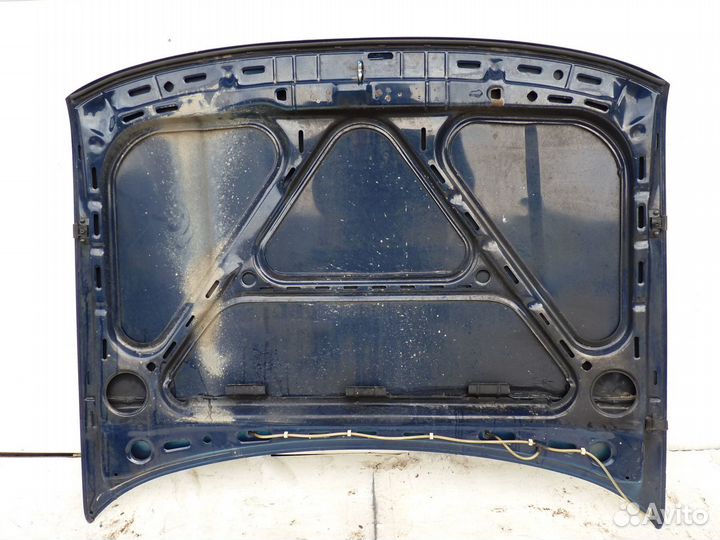 Капот Volkswagen passat B4 1995
