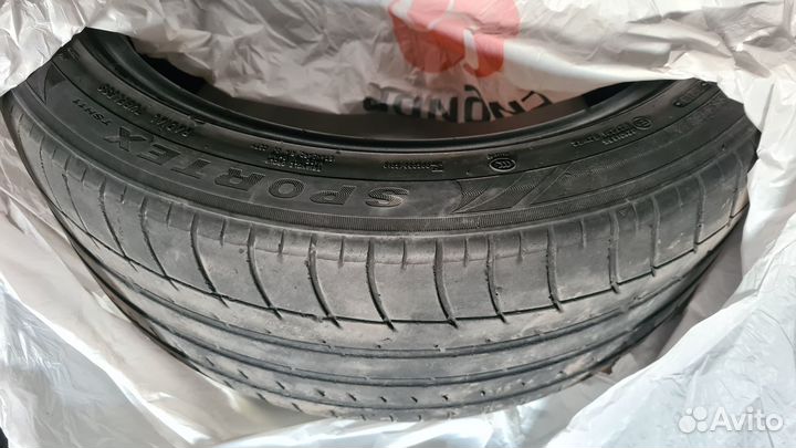 Triangle TH201 Sportex 245/45 R19