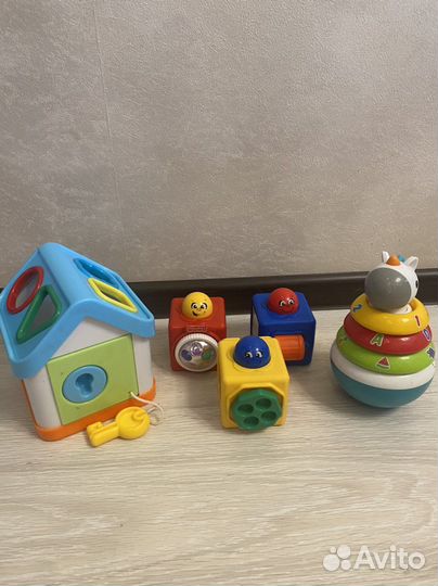 Развивающие игрушки для малышей