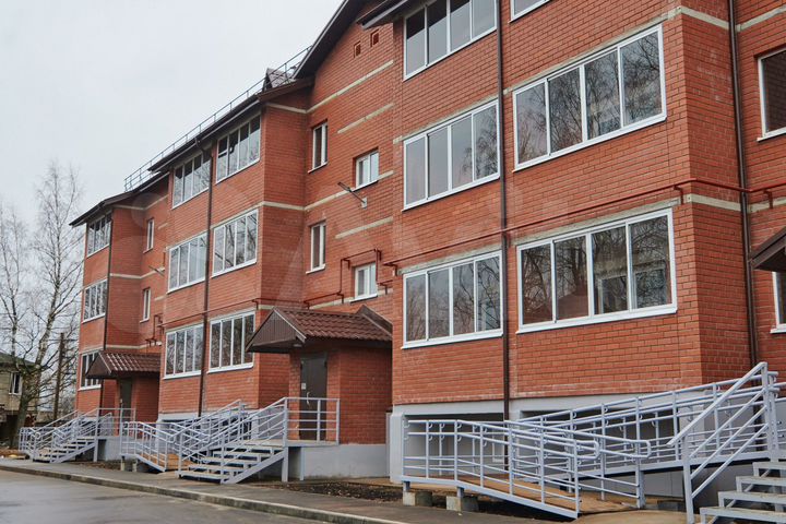 2-к. квартира, 53,8 м², 1/3 эт.