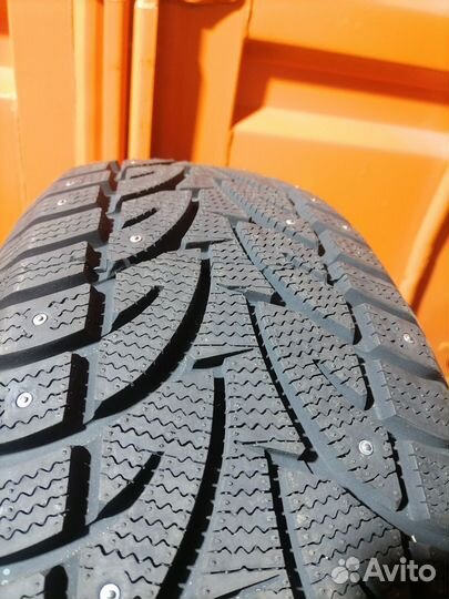 RoadX RX Frost WH12 235/60 R18 103H