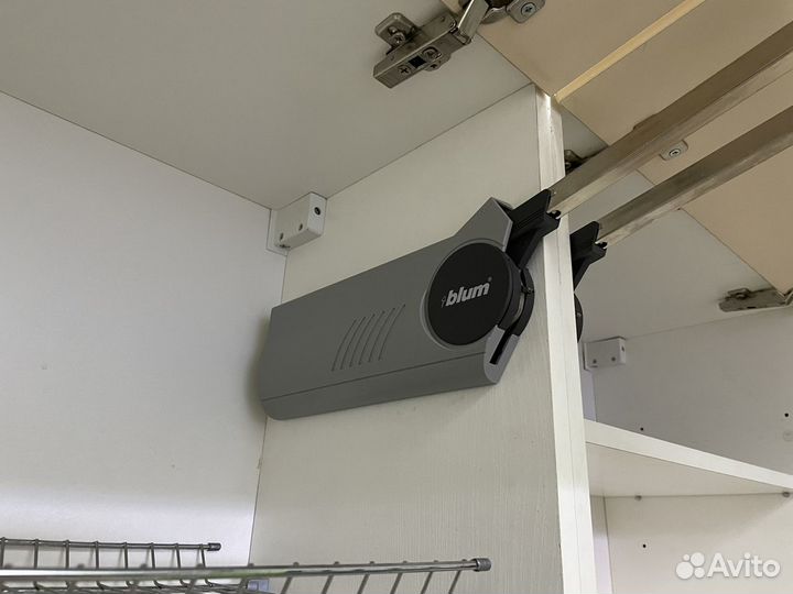 Кухонный гарнитур Лорена с встроенной техникой